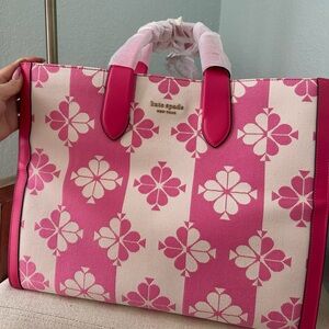 Kate Spade Flower Two-tone Canvas Manhattan Large Tote
